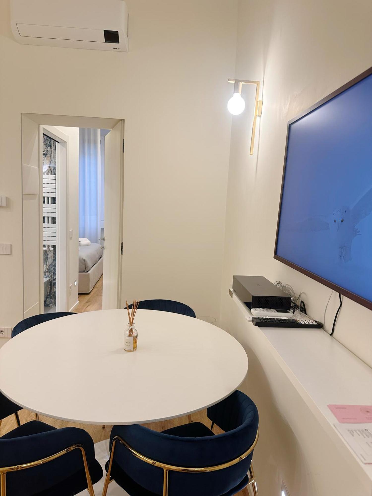 Private Apartment With Wi-Fi Milano City Near Duomo Atena Exterior foto